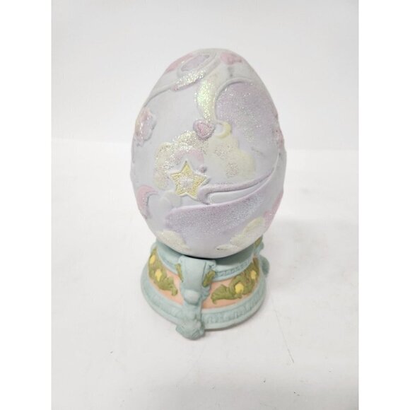 VINTAGE Angel In Egg Music Box Plays Angels We Have Hear On High Ceramic - Picture 7 of 11